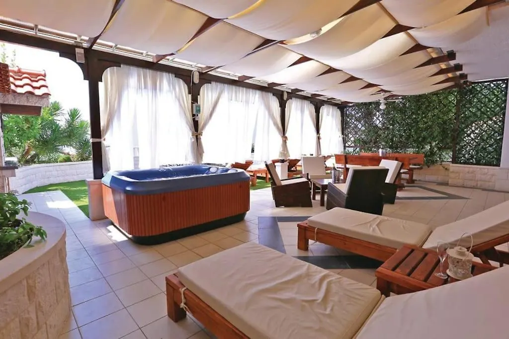 Holiday Apartment Capeta Split