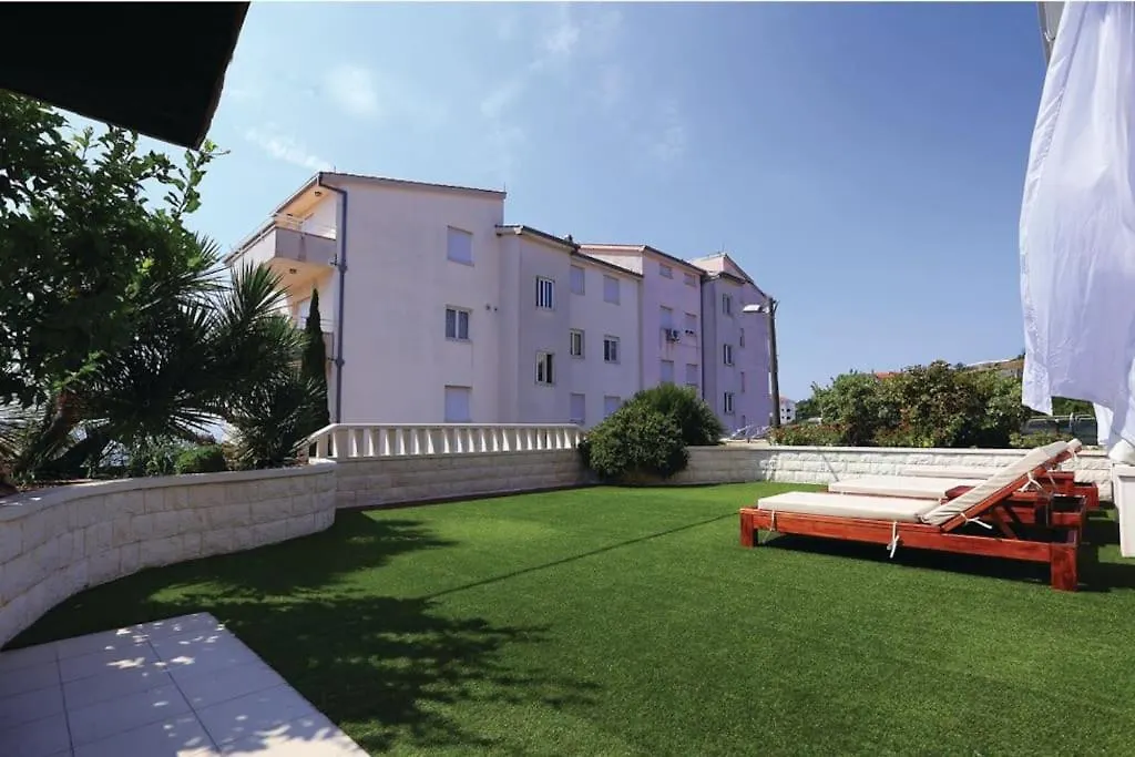 Holiday Apartment Capeta Split